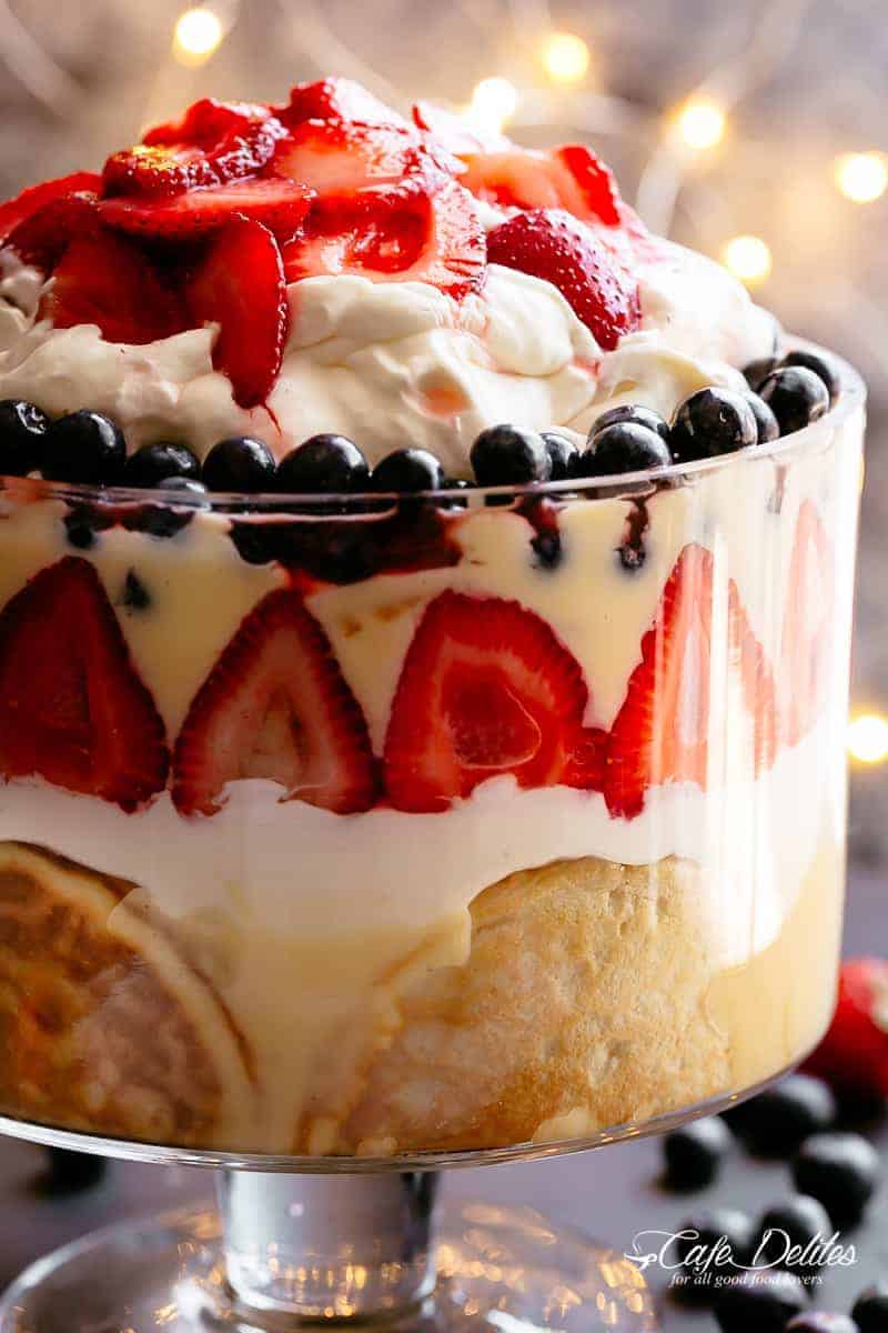 Strawberry Pancake Trifle: Layers of Flavor & Make-Ahead Magic